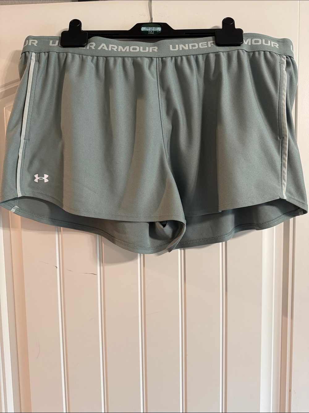 Under Armour Mint Green Pocket Shorts with White Logo Womens 2XL